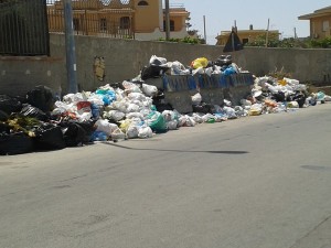 Bagheria sommersa dai rifiuti anche questa estate.