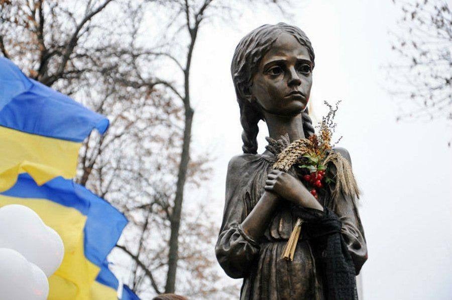 Holodomor statua bambina a Kyiv