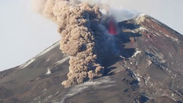 ETNA crollo laterale