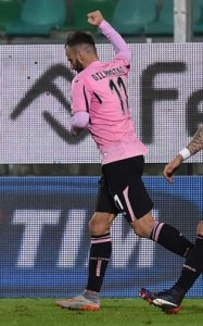 Gilardino festeggia. Foto tratta dalla pagina facebook Il Palermo Calciomercato 24H su 24