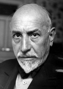 Luigi_Pirandello_1934b_media