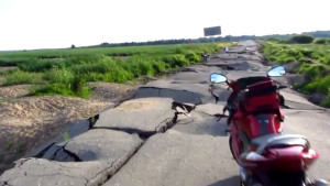 Una strada in Russia. La Palermo-Catania in confronto è Los Angeles.