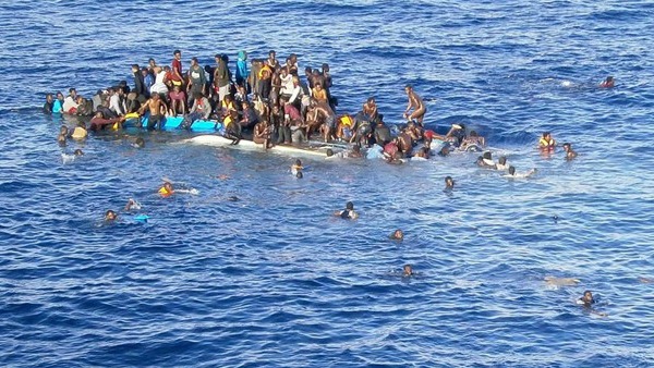 Migranti in dfficoltà nel Mediterraneo