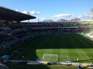 Palermo-Udinese 4-1 ingresso in campo e curva nord. Foto di Gabriele Bonafede