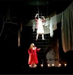 Daniela Pupella e Lavinia Pupella in "Chenwing-gum (matte da slegare)" di Paride Benassai al Teatro Crystal Palermo