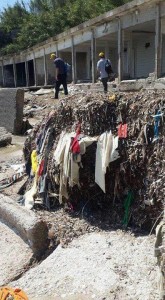 Legambiente trova un po' di tutto sulla spiaggia di Santa Flavia...