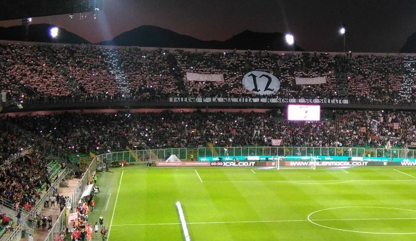 Quando il Barbera era pieno, persino nel rischio della retrocessione. Palermo-Verona 3-2