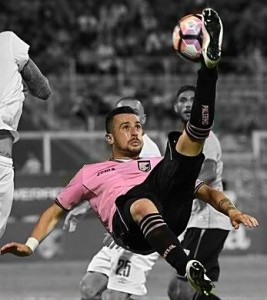 Anche Nestorovski è epocale: segna pure con un solo passaggio in area a partita.