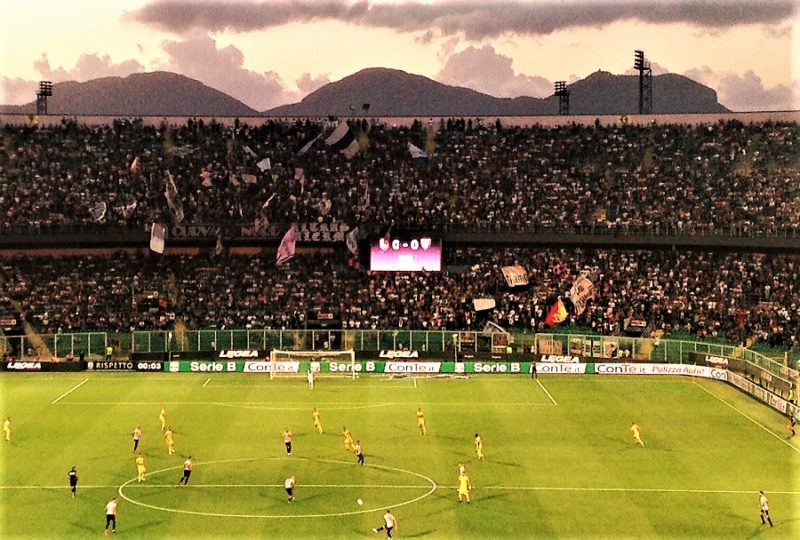 Palermo Frosinone 2-1 play off entusiasmo Curva Nord, massimo rispetto per il pubblico ospite.