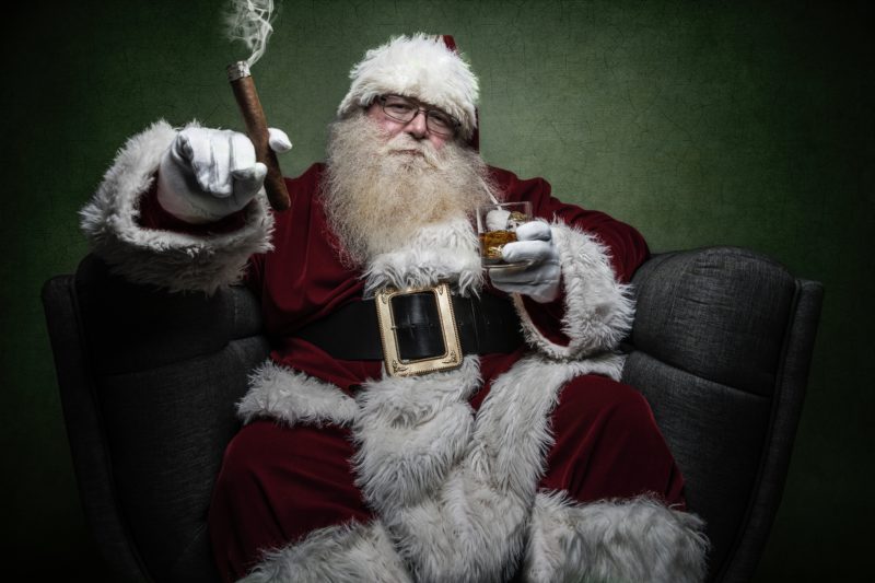 Babbo Natale hue12-photography-2qzZubxw7WE-unsplash