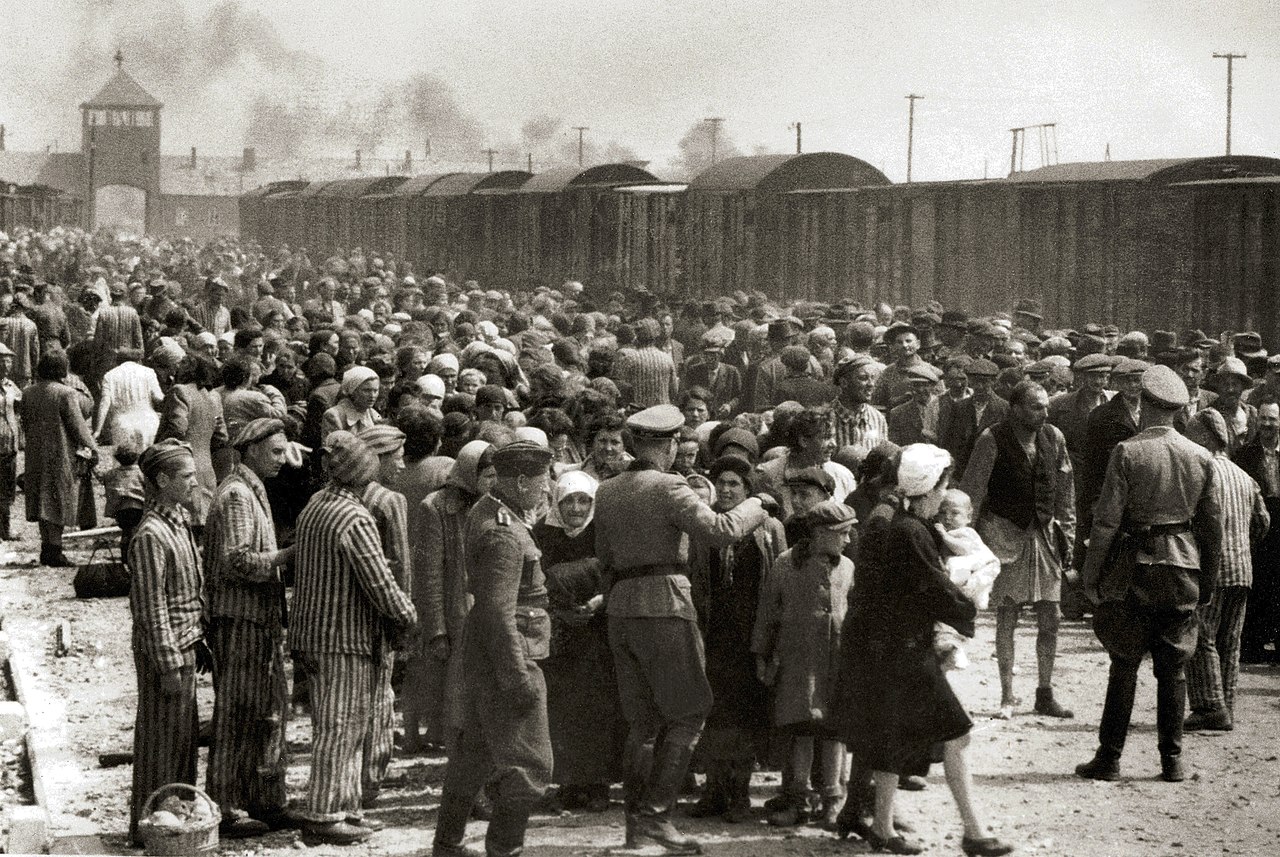 Shoah e il dovere della memoria Selection at Auschwitz-Birkenau 1944