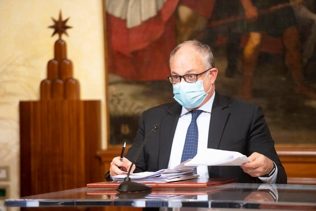 Roberto Gualtieri foto tratta dal suo profilo Facebook 1