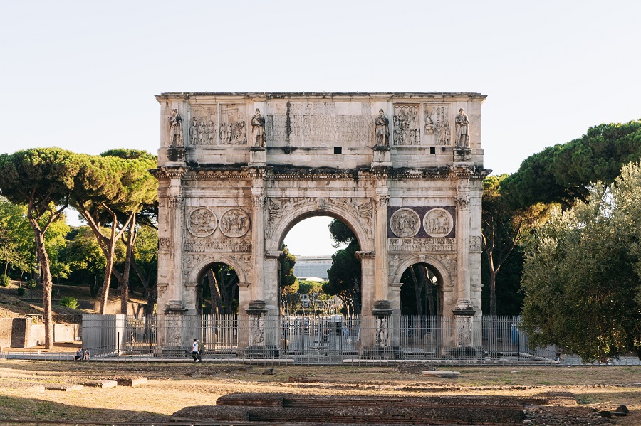 Rome Arch of Constantine mayor or not mayor