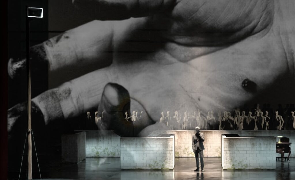 Kaiserrequiem Teatro Massimo scenografia