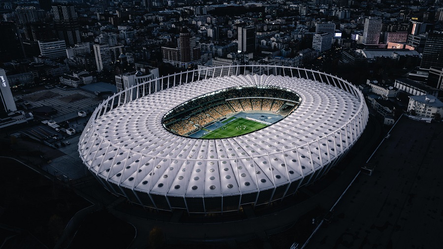 Calcio e inni stadio di Kyiv di Maksym Tymchyk-AxwKtUn27Go-unsplash